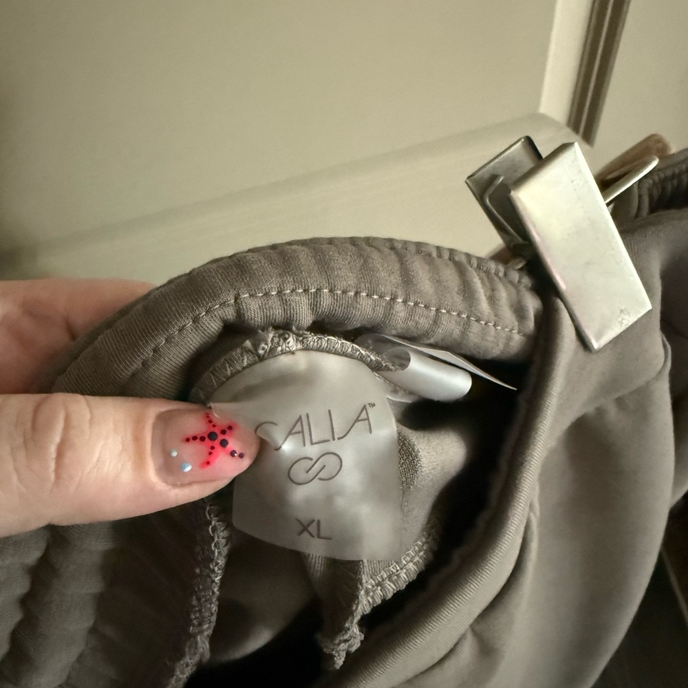 CALIA by Carrie Underwood Gray Sweatpants - Picture 5 of 5